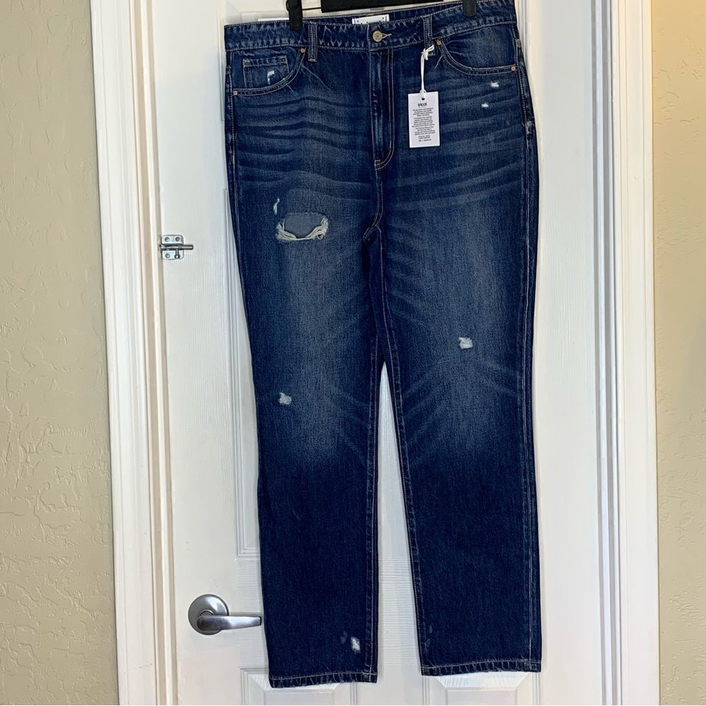 Tricot High Rise Mom Jean Distressed Size 29